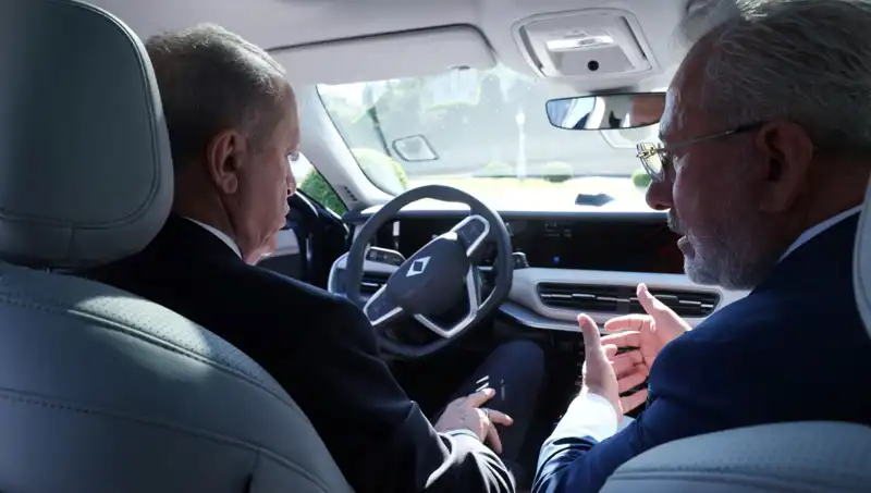 Cumhurbaşkanı Erdoğan Togg'un Yeni Modeliyle Yola Çıktı: Yenilikler ve Hedefler