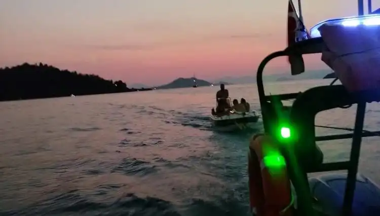 Fethiye Açıklarında Techizat Krizi: Sürüklenen Teknedeki Dört Kişi Kurtarıldı