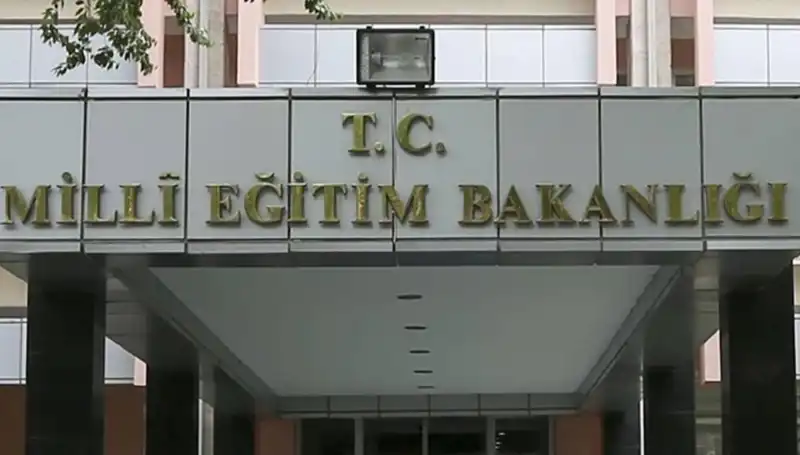 MEB, Bakanlık Adını Kullanan Dolandırıcılara Dikkat Edin!