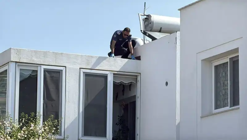 Bodrum'da Çatıdan Düşen Emekli Polis Kalp Krizinden Mi Yaşamını Yitirdi?