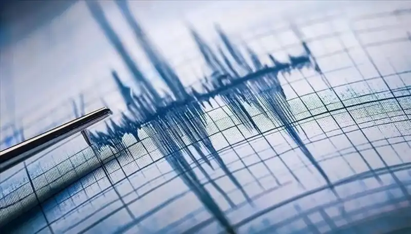 Ege Denizi'nde Korkutan Deprem: 3.0 Büyüklüğünde Sarsıntı!