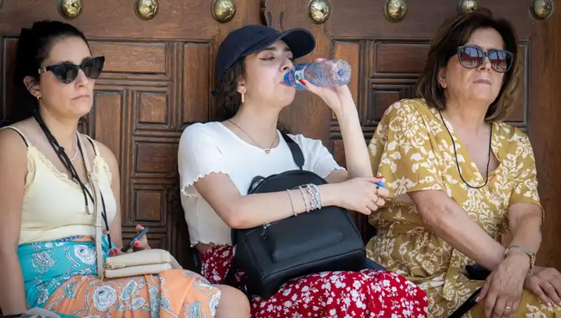 Türkiye'de 23 İlde Rekor Sıcaklık: 40 Dereceyi Aşan Hava Koşulları