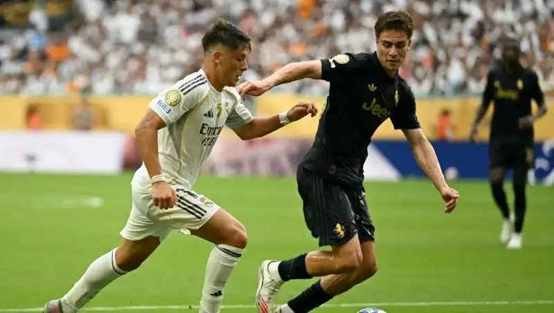 El Clásico'da Türk Derbisi: Kenan Dördüncü Futbolcu Olacak!