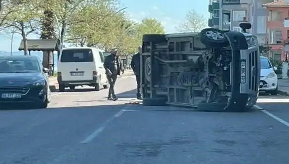 Otomobile Çarpan Araç Yan Yattı: Olay Anında Neler Oldu?