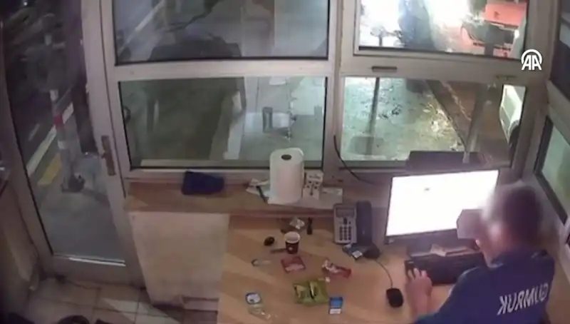 Kapıkule'deki Büyük Rüşvet Operasyonu: 23 Gümrük Muhafaza Memuru Tutuklandı