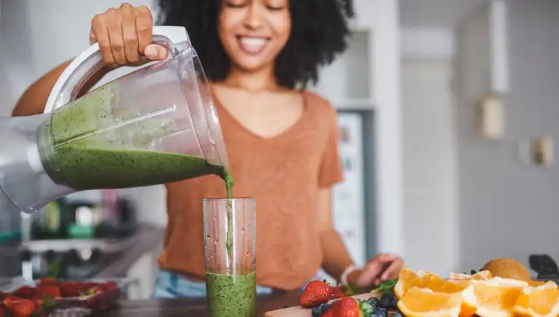 Smoothie ve Meyve Suyu: Sağlık İçin Hangisi Daha İyi Seçimdir?