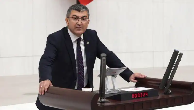 Hasan Ekici, Gelecek Partisi'nden İstifa Etti: Nedenleri Ne?