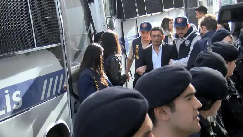 Flash Haber TV'ye El Koyuldu: Payfix Operasyonu Kapsamında 29 Şüpheli Adliyeye Sevk Edildi
