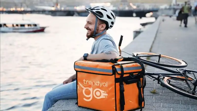 Uber, Trendyol Go'yu Satın Alarak Türkiye Pazarına Girmeyi Hedefliyor
