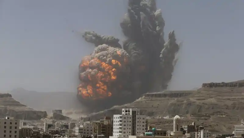 ABD Hava Saldırısı Yemen'deki Fabrikaya Düştü: Can Kaybı 5'e Yükseldi