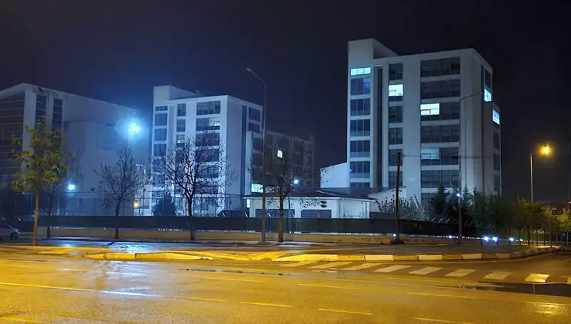 Yüksek Öğrenimde Korkutan Zehirlenme Vakası: 56 Öğrenci Hastaneye Kaldırıldı