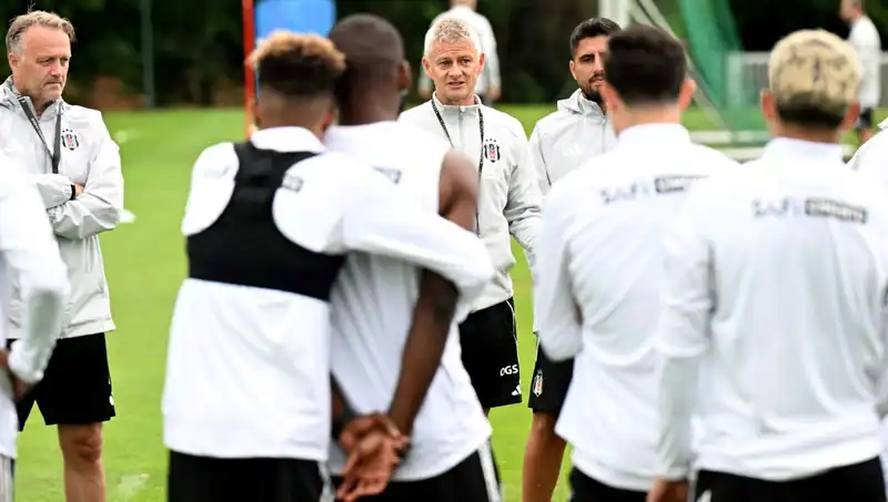 Solskjaer'den Oyunculara Sert Eleştiri: Futbol Dünyasında Neler Oluyor?