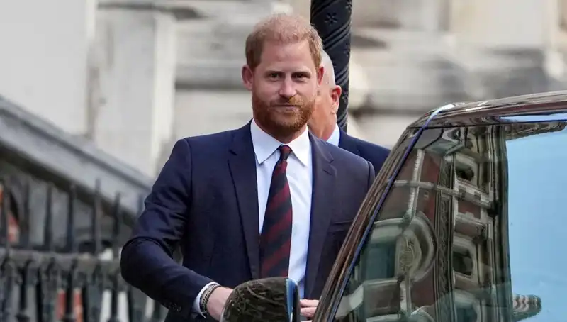 Prens Harry, Ailesiyle Barışma İsteğini Açıkladı