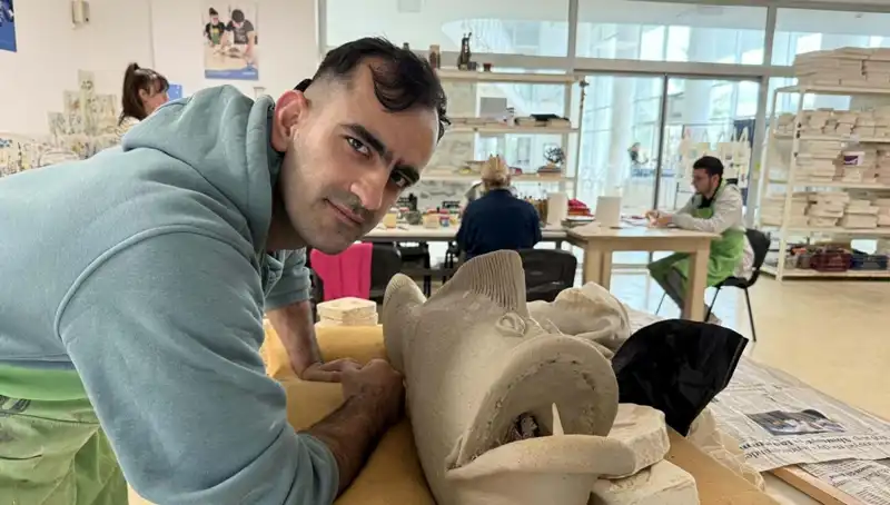 İşitme Engelli Rıfat Can, Engelleri Aşarak Başarıya Ulaşan İlham Verici Hikaye