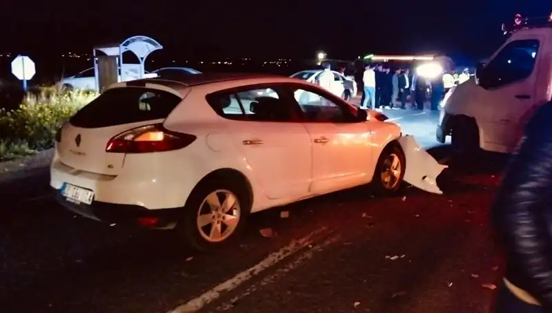 :** Kafalar Çarpıştı: Feci Kaza Sonucu Bir Ölüm, Yedi Yaralı!**