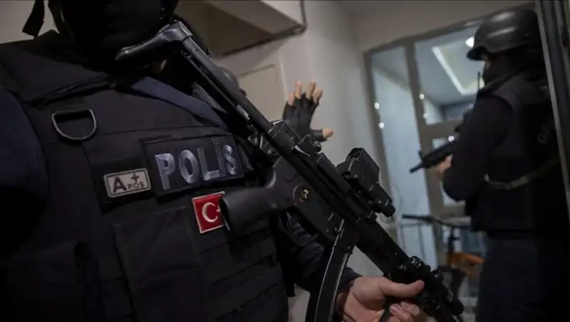 Türkiye genelinde DAEŞ'e yönelik dev operasyon: 89 kişi gözaltında!