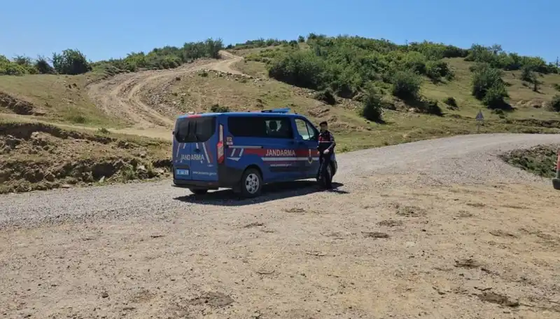 Jandarma ile Çatışmaya Giren Firari Şahıs: Son Dakika Detayları!