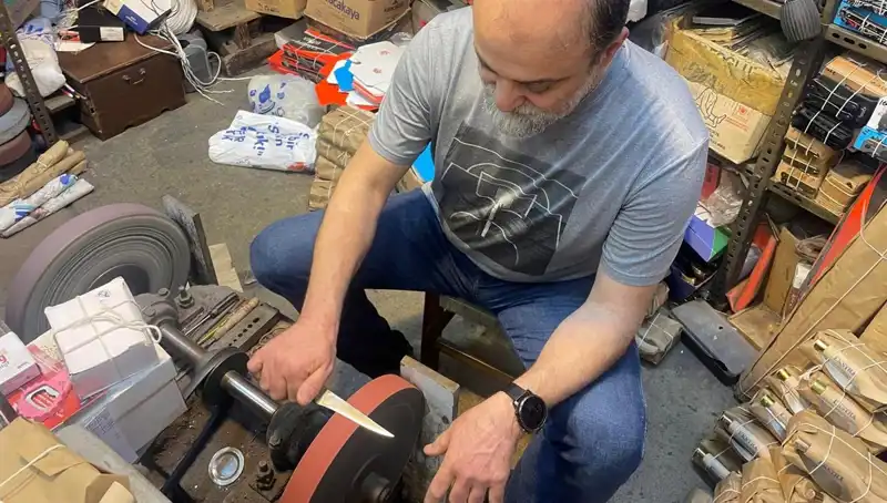 Enginar Bıçakçılarında Hasat Yoğunluğu: Usta El Becerileri ve Geleneksel Yöntemler