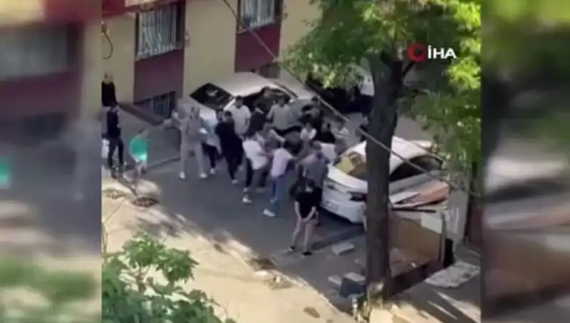 Madde Bağımlısı Kapıları Zorlayınca, Komşulardan Gelen Sert Ceza!