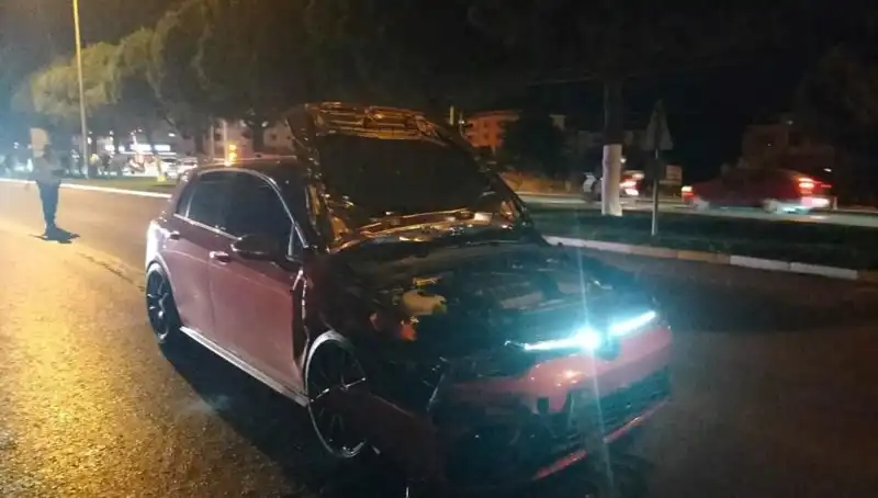 Balıkesir'deki Feci Kaza: Otomobil ile Motosiklet Çarpıştı, 1 Ölü, 1 Yaralı