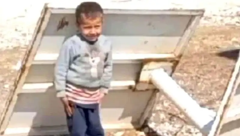 Sulama Kanalına Düşerek Hayatını Kaybeden Çocuğun Ailesi Gözyaşlarına Boğuldu