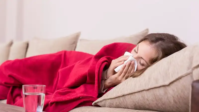 Sık Öksürük ve Hapşuruk İçin 5 Gizli Sebep: Vitamin ve Mineral Eksiklikleri