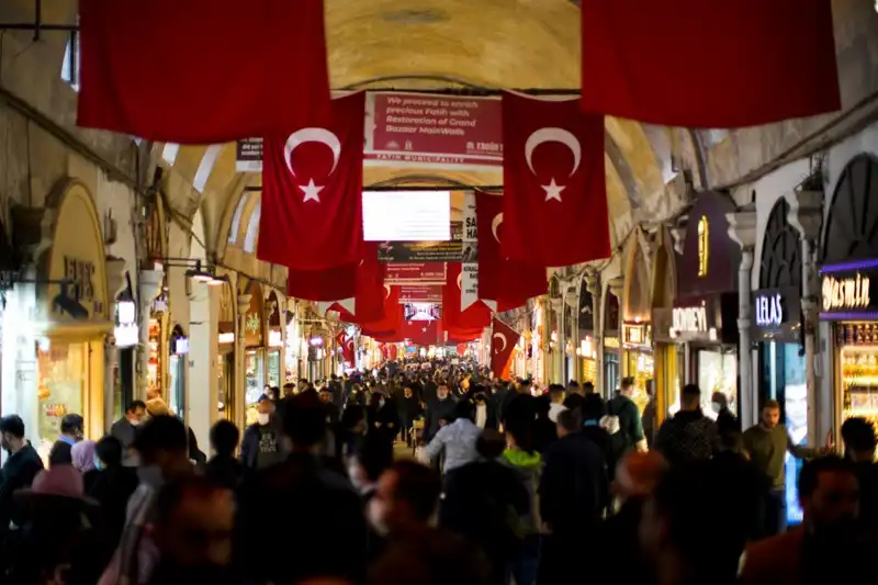 Kapalıçarşı'da Gerçekleşen 100 Milyon Liralık Vurgun: Korumalar ve Çakarlı Araçlarla Örtülmüş Olay