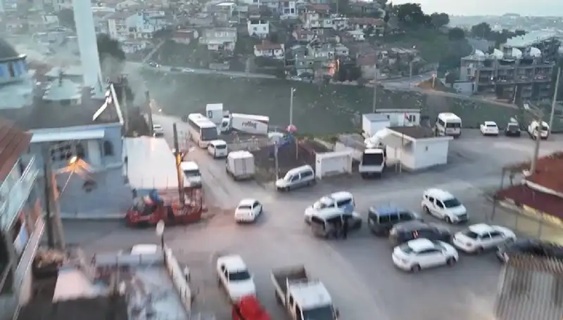 İzmir'de Tarihi Operasyon: 99 Gözaltı ve Suç Çeteleri Çökertildi