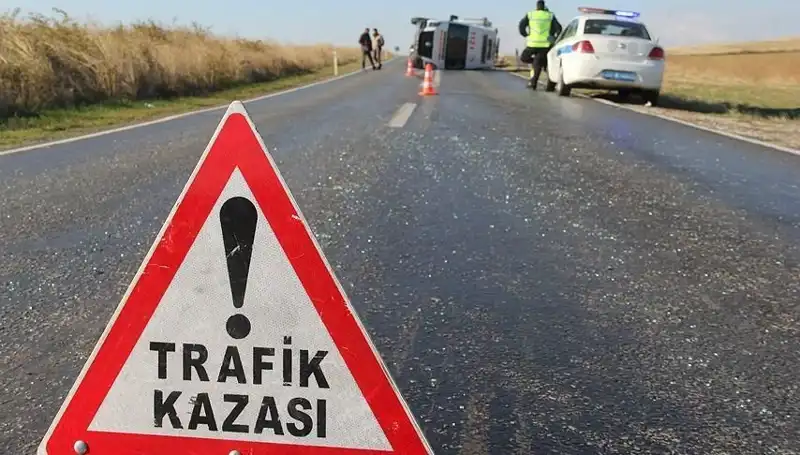 Niğde'de Zincirleme Kaza: 16 Kişi Yaralandı, Sebepleri Araştırılıyor!