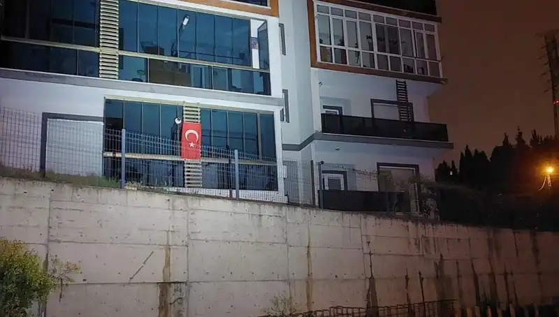 Sakarya’da Belirtilen Tehlike Nedeniyle 4 Katlı Apartman Tahliye Edildi