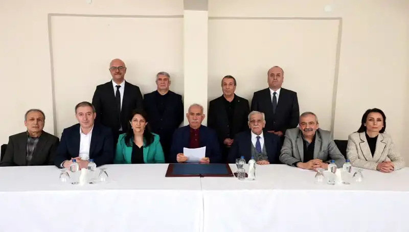 PKK'nın Feshinin Ardından Türkiye'de Terörsüz Bir Gelecek Nasıl Şekillenecek?