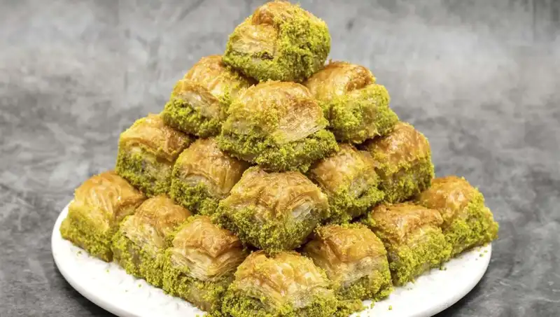 Baklavadan Kanserojen Bakteri İhtimali: Uzmanlar Uyarıyor