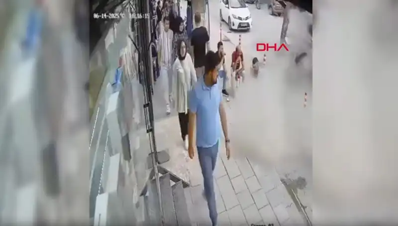 TIR Pastiği Patladı, Kentte Kısa Süreli Panik Yaşandı!