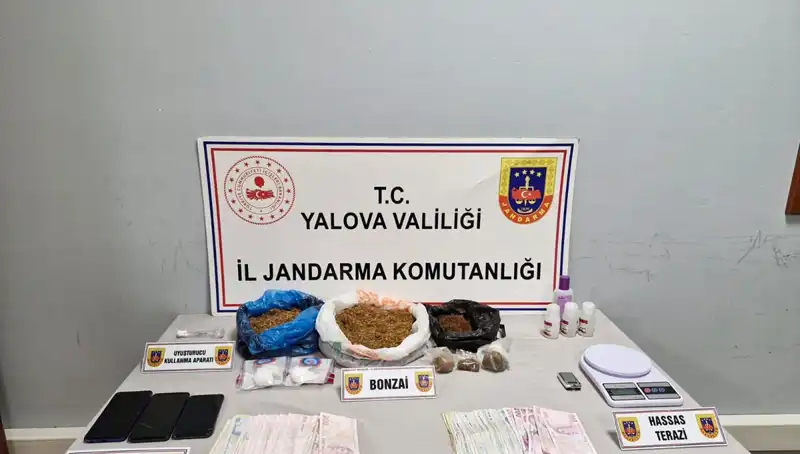 Yalova'da Uyuşturucu Operasyonu: İki Şüpheli Tutuklandı, Sokaklarda Fırtına Koptu!