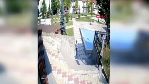 Kastamonu'da Muhtarın Açıklaması Sonrası Yaşanan Bıçaklı Saldırı Şoka Neden Oldu