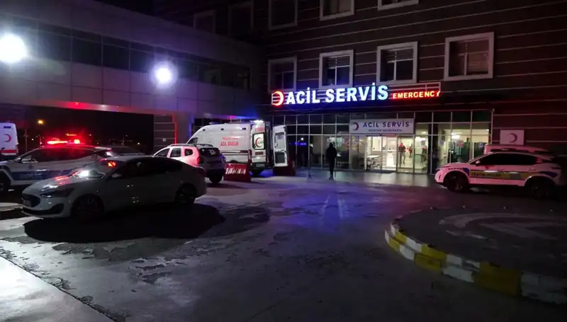 Motosikletli Polisle Çarpışan Üniversite Öğrencisi Hayati Tehlike Yaşıyor
