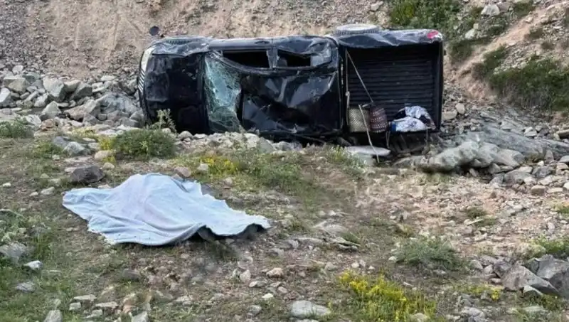Gümüşhane'de Trajik Kaza: Bir Hayat Kayıp, Beş Kişi Yaralı