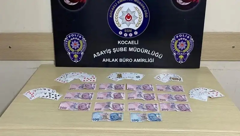 Kocaeli’de Kumar Operasyonu: Kahvehanelere Baskın Düzenlendi