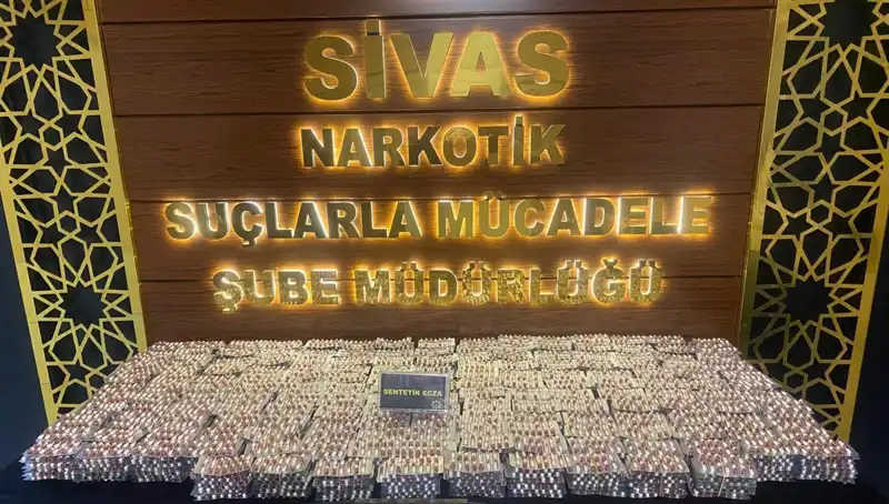 Sivas'ta Müdahaleyle Uyuşturucu Çetesi Çökertildi, 5 Kişi Tutuklandı