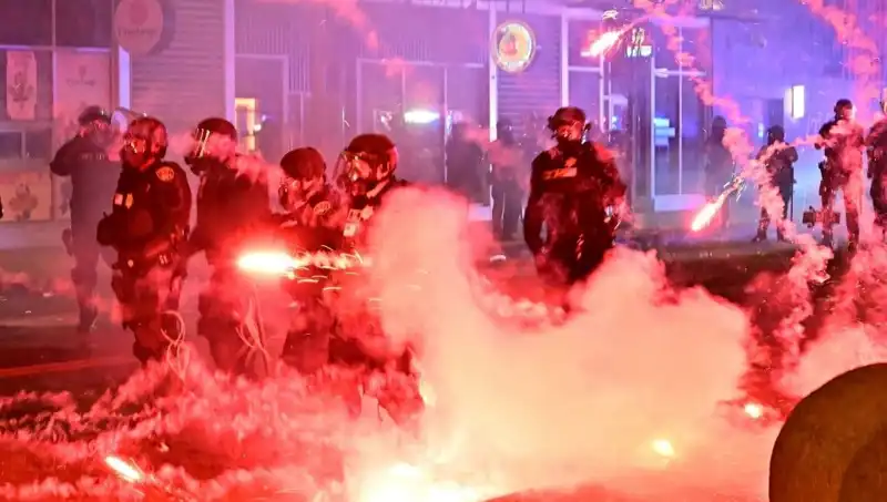 ABD'de Siyasi Gerilim: Los Angeles'taki Protestolar Ülke Genelinde Yayılıyor