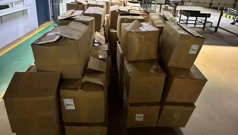 Kargo Şirketinin Deposunda Yüksek Miktarda Kaçak Tütün Ele Geçirildi!