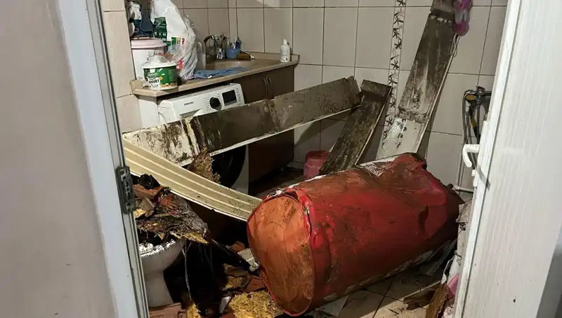 Ege Bölgesi'nde Fırtına Dehşeti: Doğa Kaya gibi Sert Davrandı