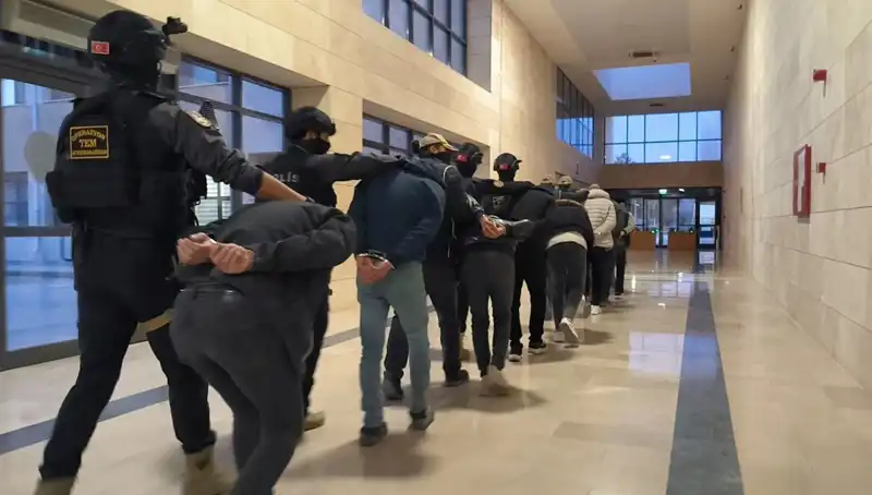 Türkiye’de DAEŞ Operasyonları Hız Kazandı: 298 Şüpheli Ekipler Tarafından Yakalandı