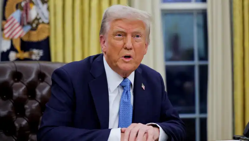 Trump'dan Şok Açıklama: İran'dan Petrol Alan Ülkelere Yaptırım Geliyor!