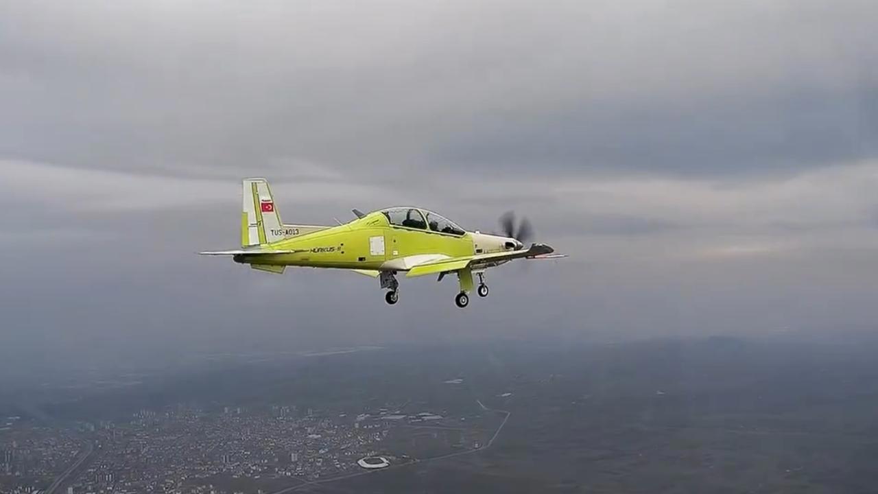 HÜRKUŞ 2 Yeni Prototip Uçağı İlk Uçuşunu Gerçekleştirdi