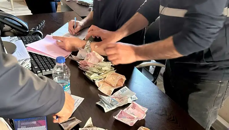Antalya'da Dilenci Operasyonunda Şaşırtan Para Rakamı Ortaya Çıktı!