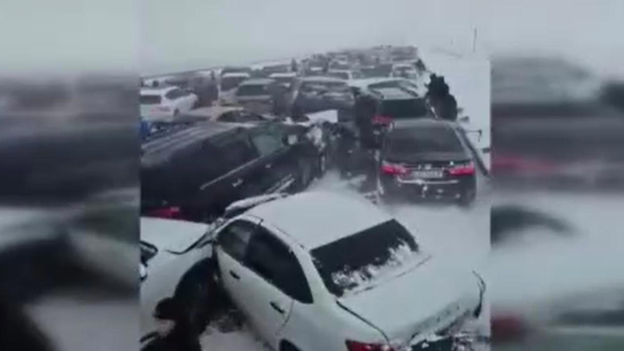 Dev trafik kazası Kazakistan'da yaşandı