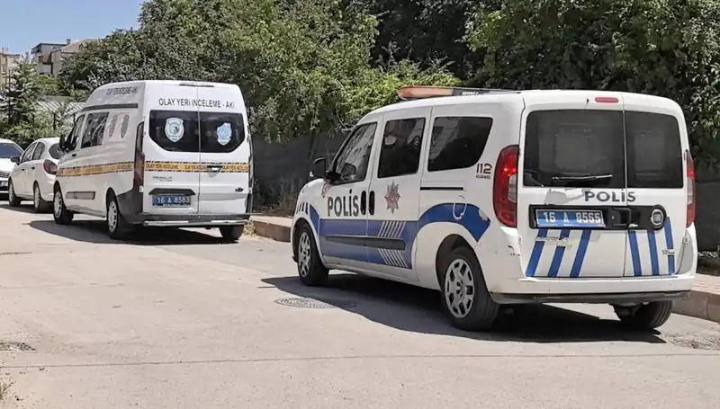 Bebeğin Şüpheli Ölümü: Kusmuğunda Boğulma İddiası Aileyi Yıktı