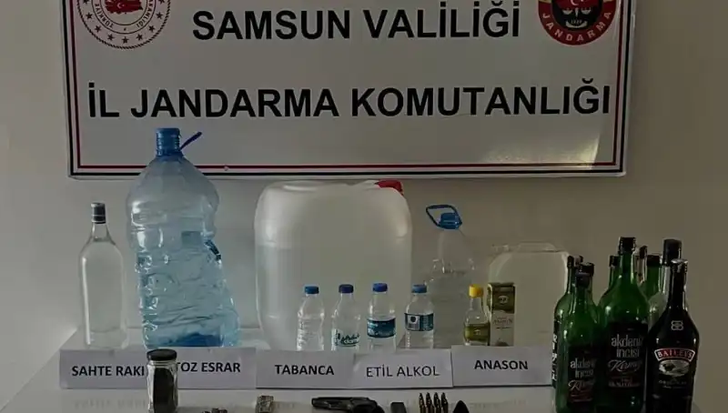 Samsun’da Sahte İçki Operasyonu: Yüzlerce Litre Eşsiz Malzeme Ele Geçirildi