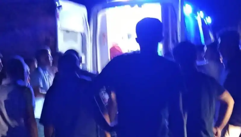 Uçuruma Yuvarlanan Otomobilin Sürücüsü Hayatta Kaldı: Olayın Ayrıntıları